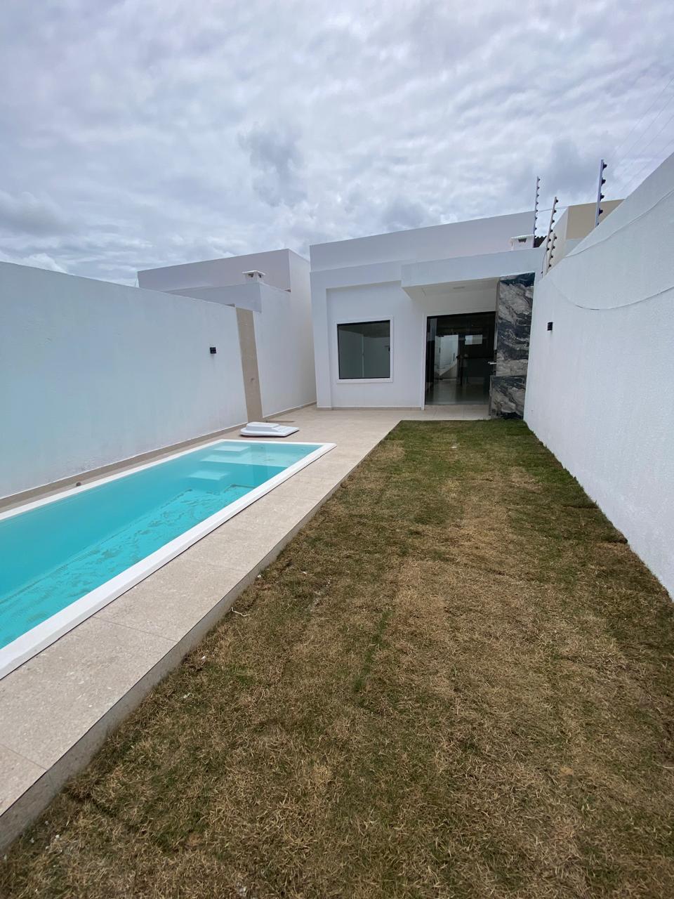 CASA Á VENDA EM JAUÁ - PRÓXIMA A PRAIA