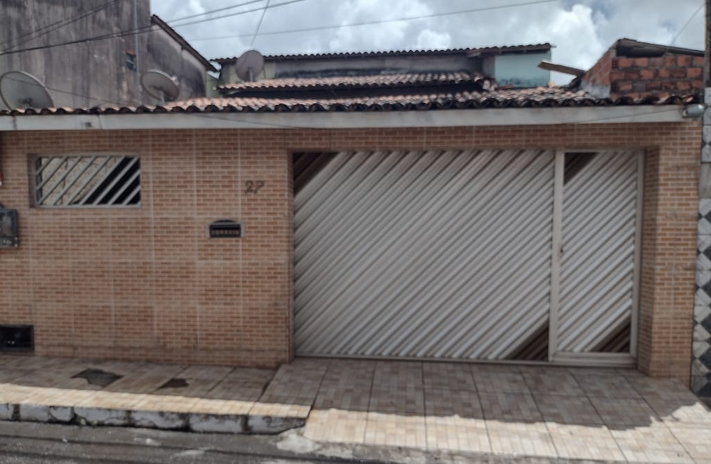 Casa semimobiliada para aluguel - Camaçari de Dentro