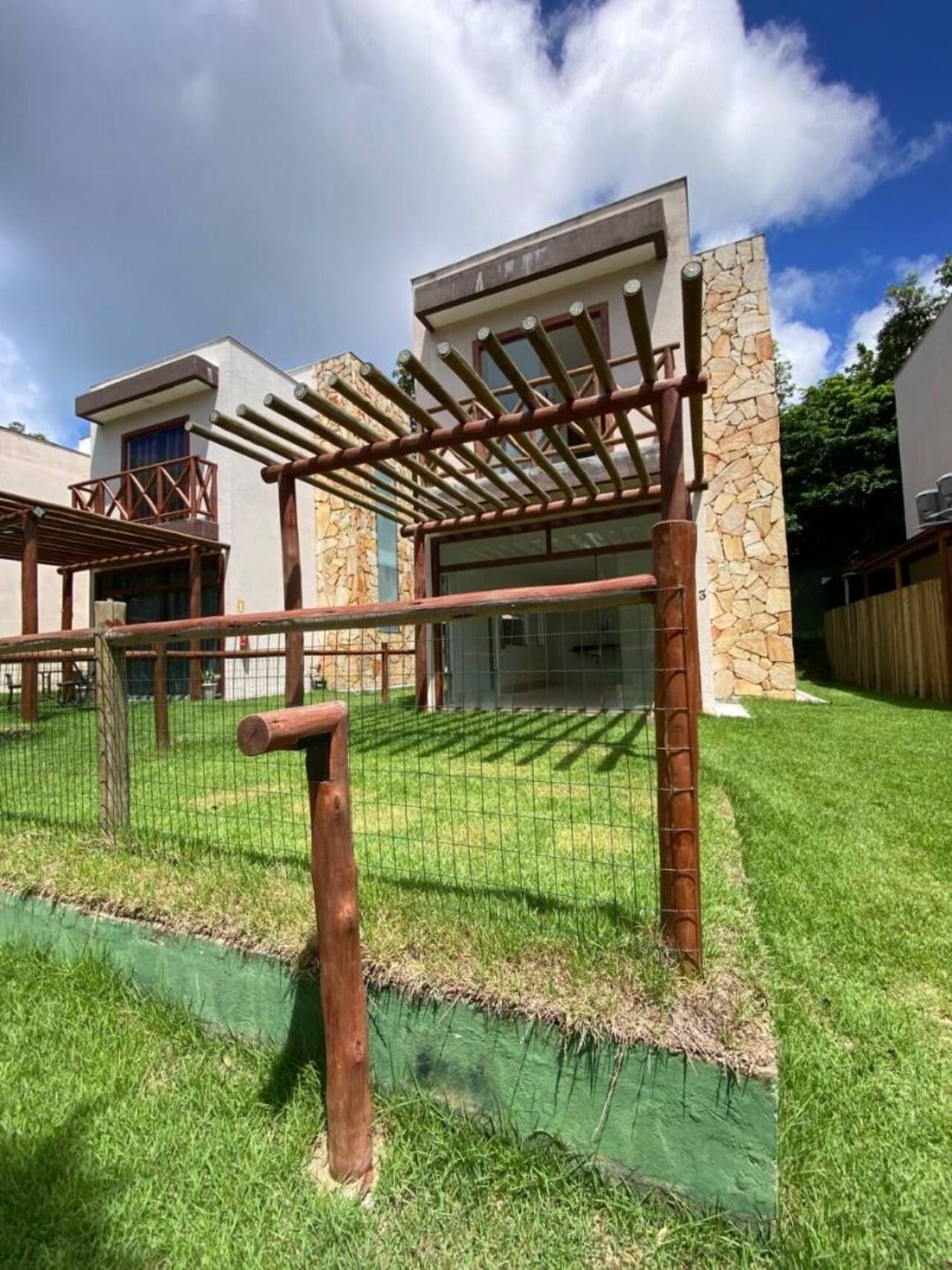 Casa duplex no Condomínio Costa Aruá - Praia de Forte — foto 1