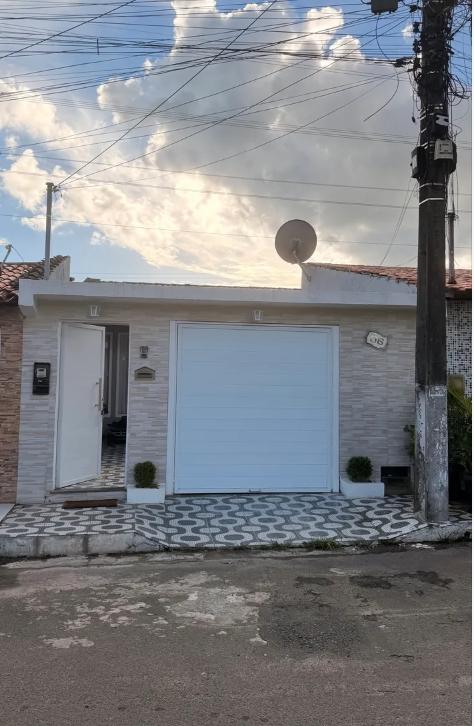 Casa á venda - Condomínio Residencial Camaçari