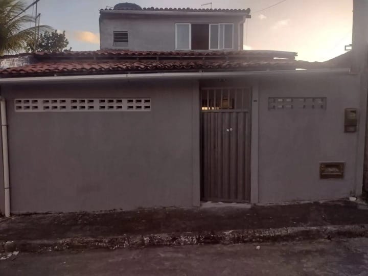 Casa duplex á venda no bairro do Inocoop