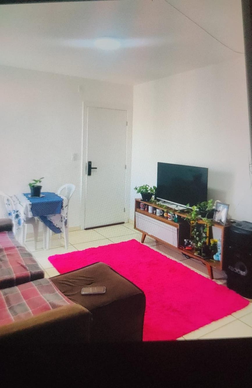 Apartamento á venda - Condomínio Alto da Colina