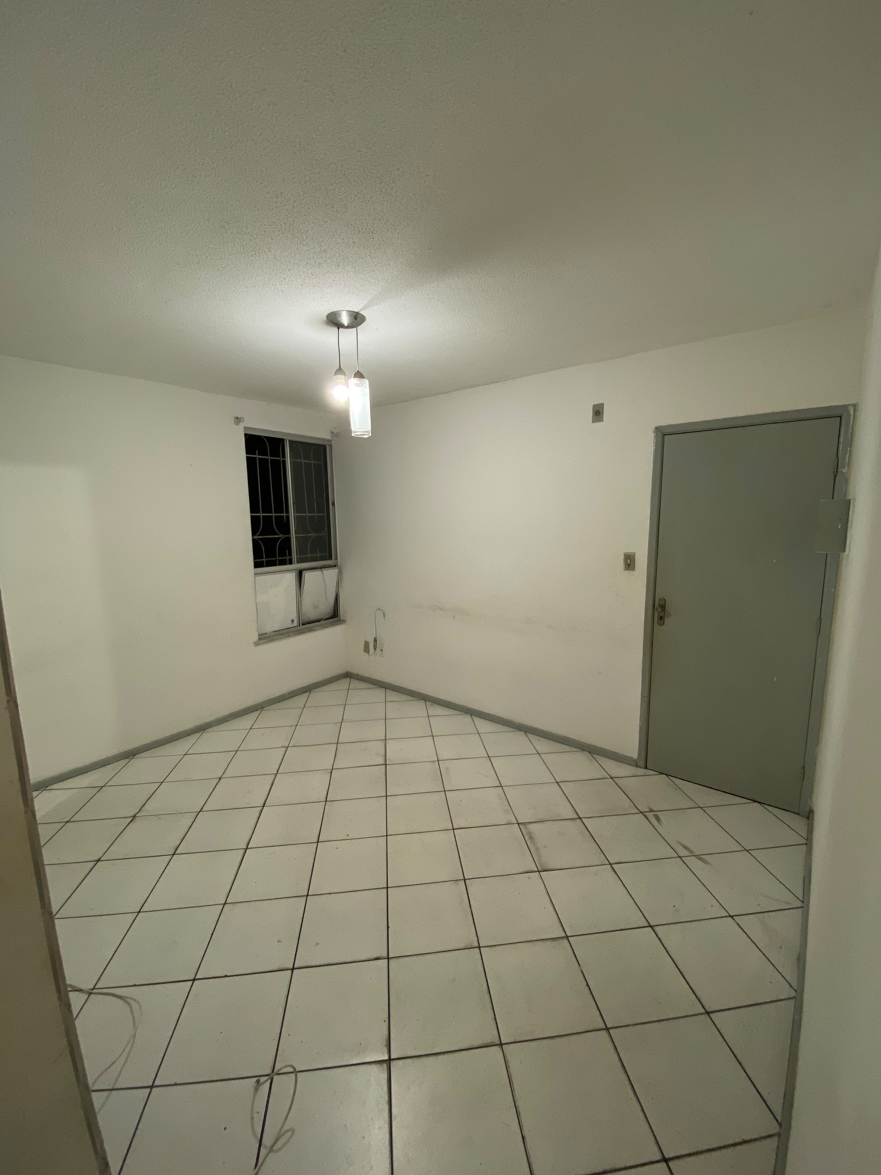 Apartamento á venda - Terceiro andar no Parque Satélite